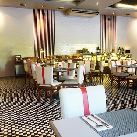 Artotel Ts Suites Σουραμπάγια Εξωτερικό φωτογραφία