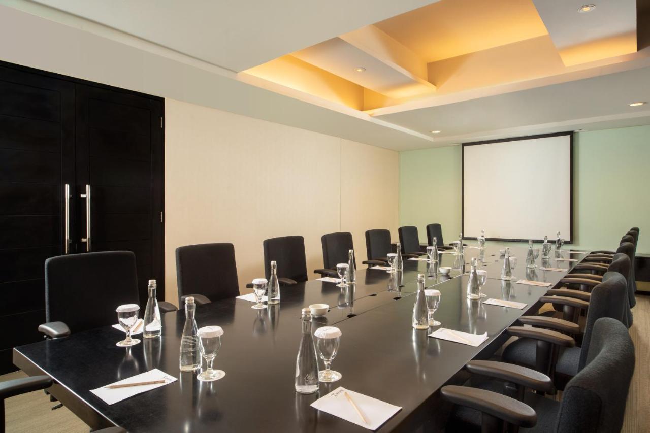 Artotel Ts Suites Σουραμπάγια Εξωτερικό φωτογραφία